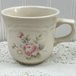 4 Pfaltzgraff Tea Coffee Cup Mugs Ceramic Tea Rose Cream Pink Rose USA